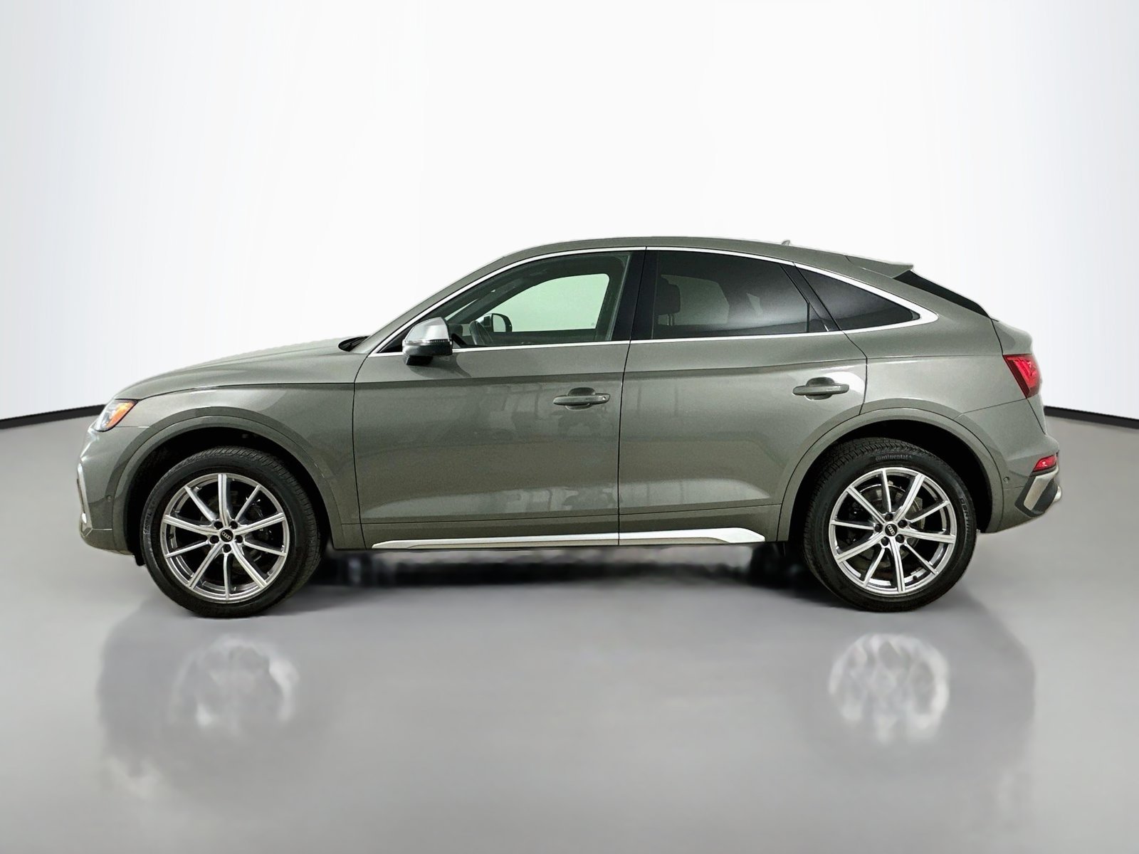 Certified 2023 Audi SQ5 Prestige w/ Prestige Package AWD/4WD image 8