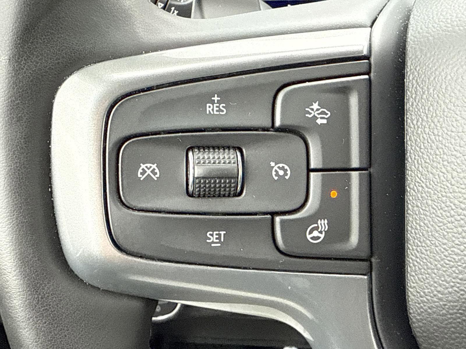 Used 2025 Chevrolet Silverado 1500 LTZ image 21