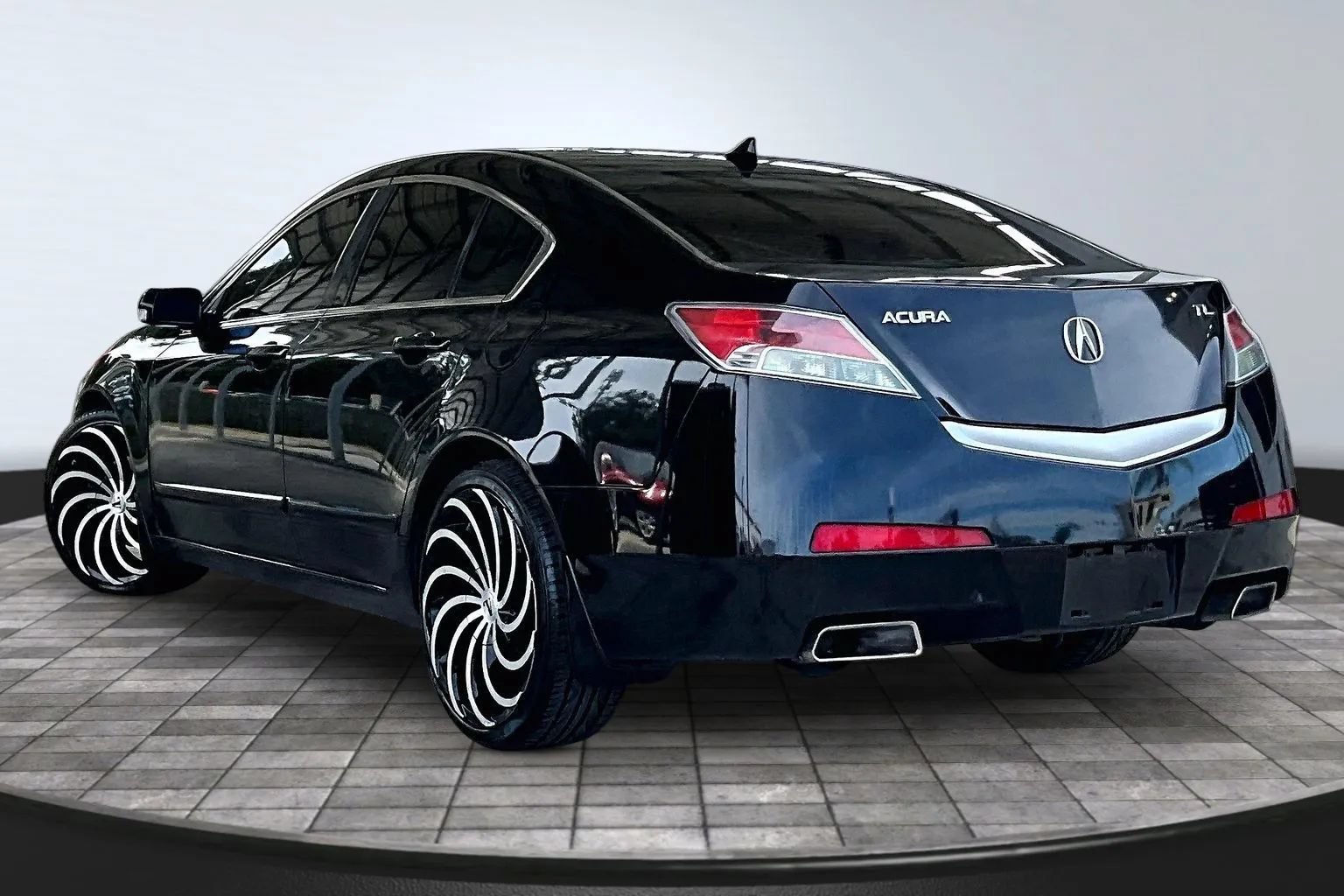 Used 2010 Acura TL FWD image 4
