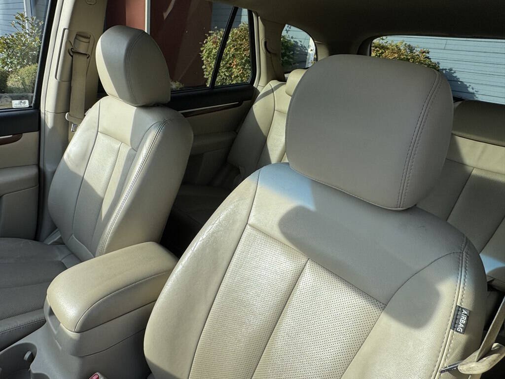 Used 2009 Hyundai Santa Fe Limited w/ Navigation Pkg 5 AWD/4WD image 14
