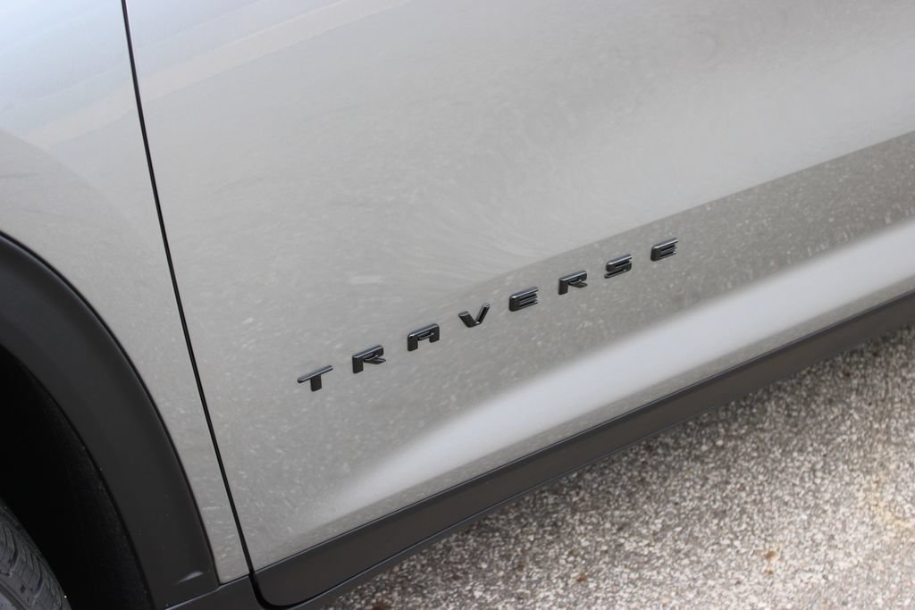 New 2027 Chevrolet Traverse LT w/ Midnight/Sport Edition AWD/4WD image 11