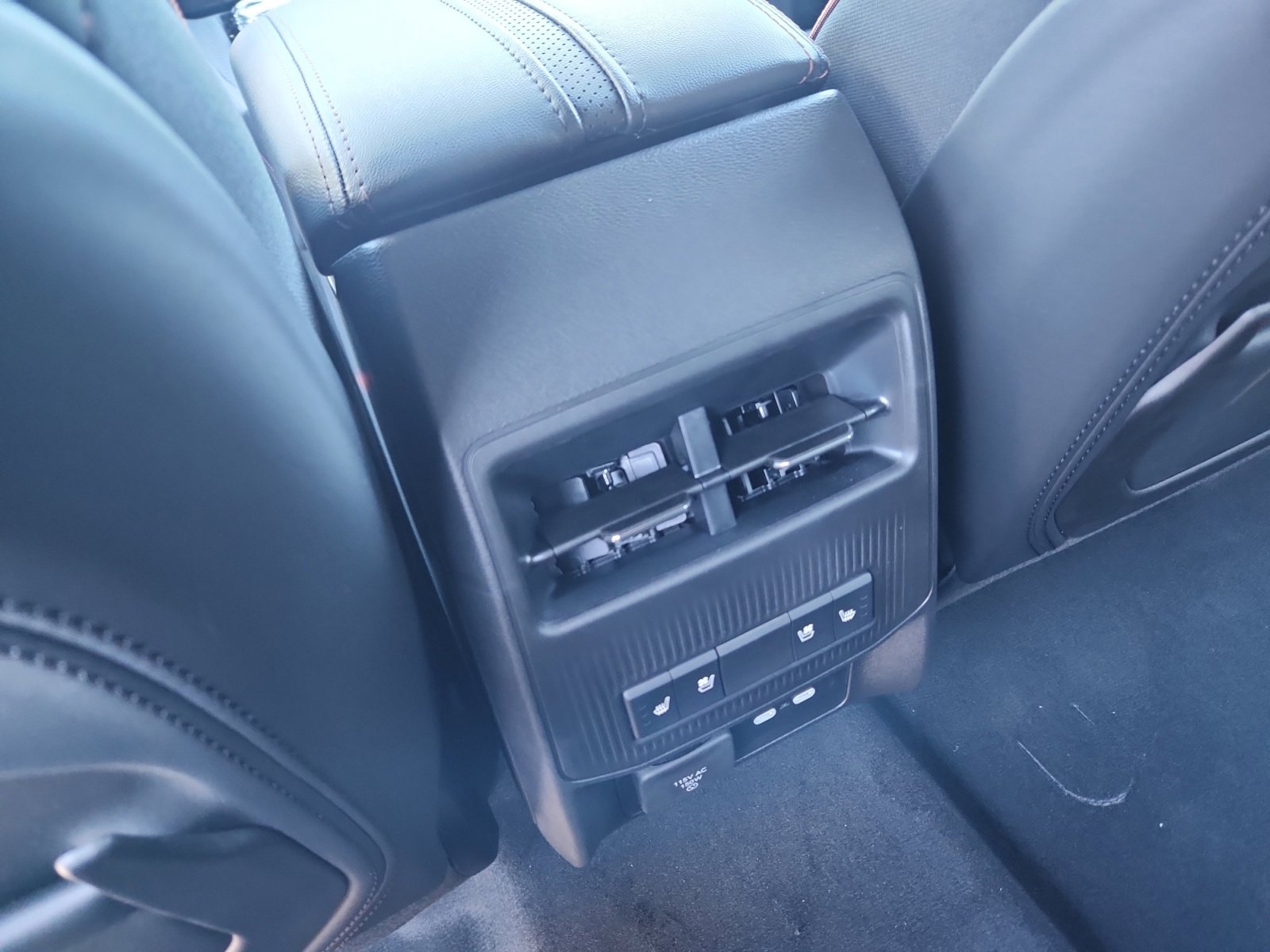 New 2025 Jeep Wagoneer S Launch Edition image 33