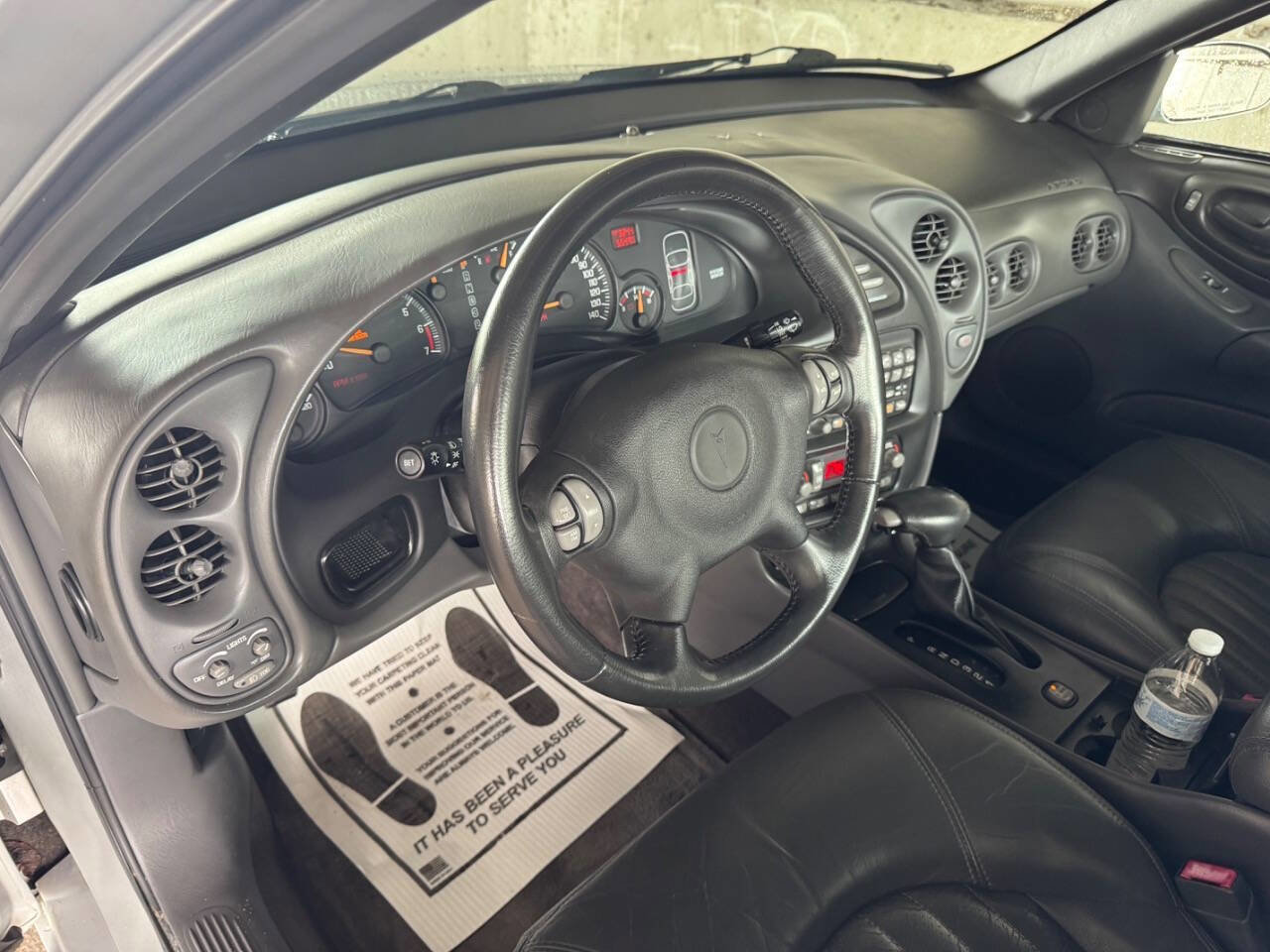 Used 2001 Pontiac Bonneville SE w/ 1SC Opt Pkg image 11