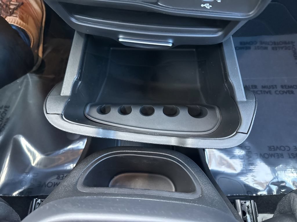 New 2026 Chrysler Pacifica Select AWD/4WD image 18