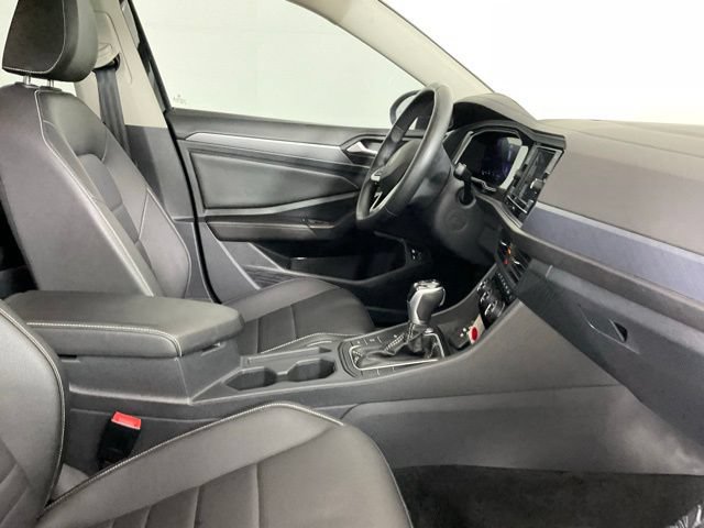 Used 2024 Volkswagen Jetta SE FWD image 17