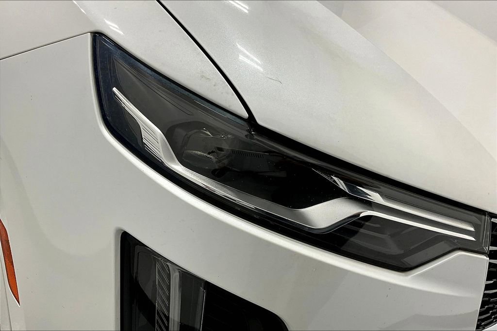 Used 2021 Cadillac XT6 Premium Luxury image 39