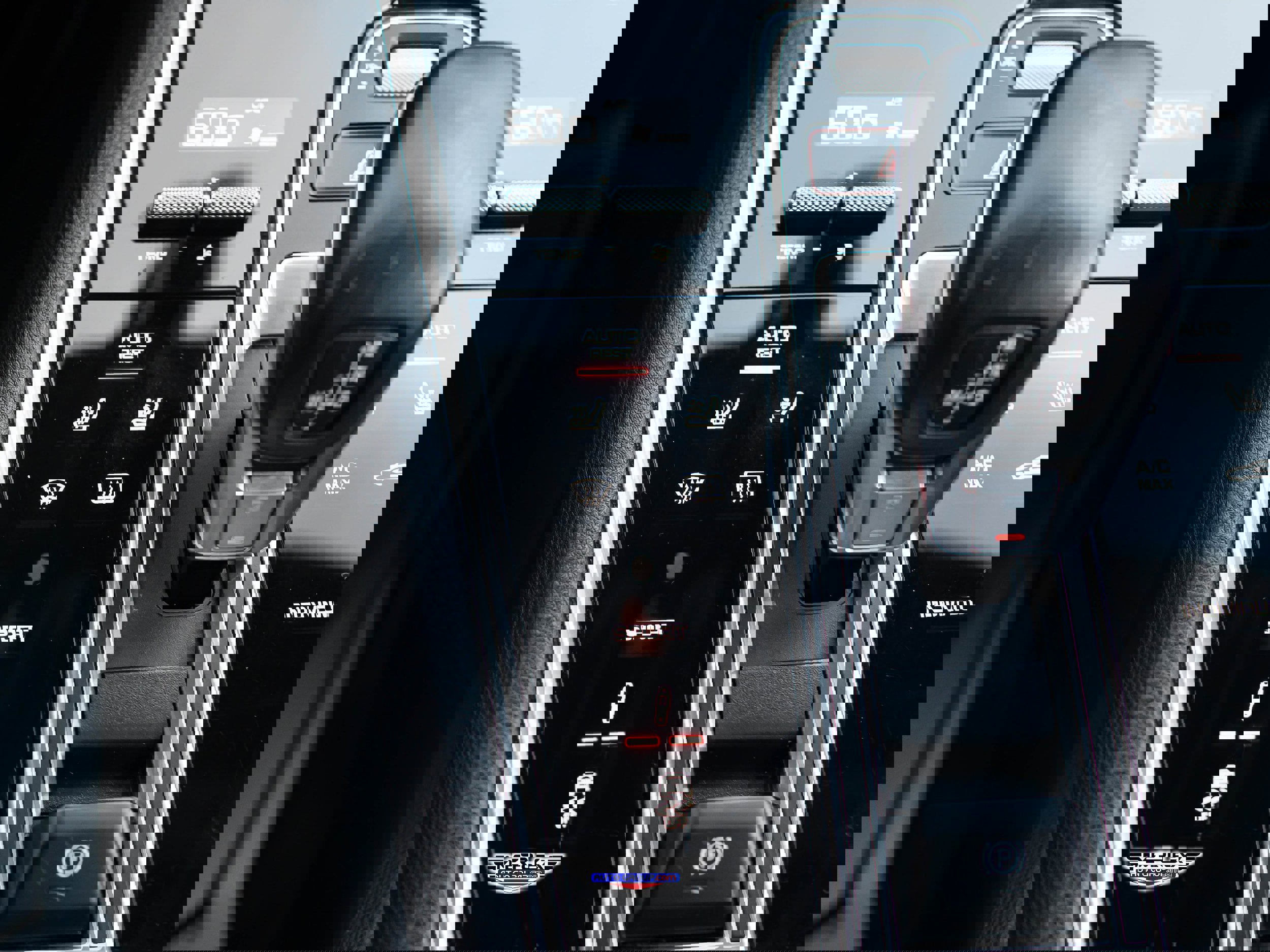 Used 2018 Porsche Panamera 4S image 36