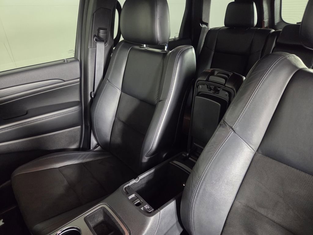 Used 2020 Jeep Grand Cherokee Altitude RWD image 21