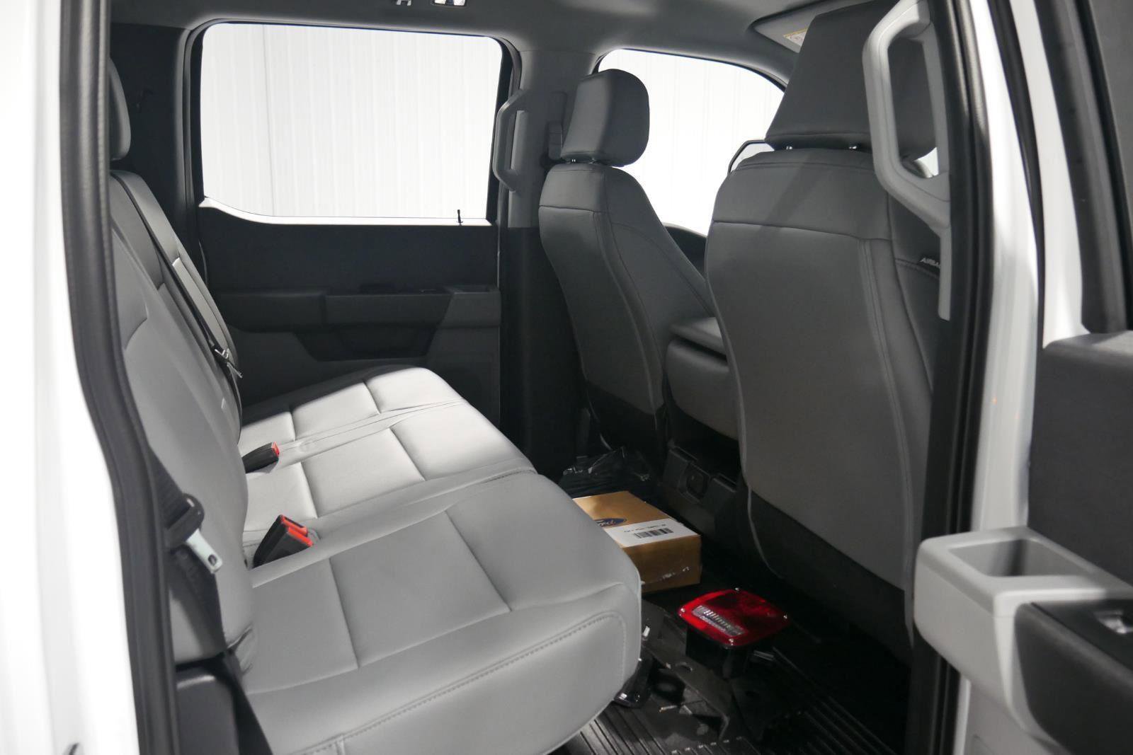 New 2026 Ford F450 XL w/ XL Chrome Package image 29