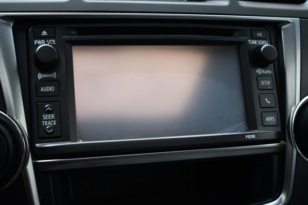 Used 2013 Toyota Highlander SE image 39