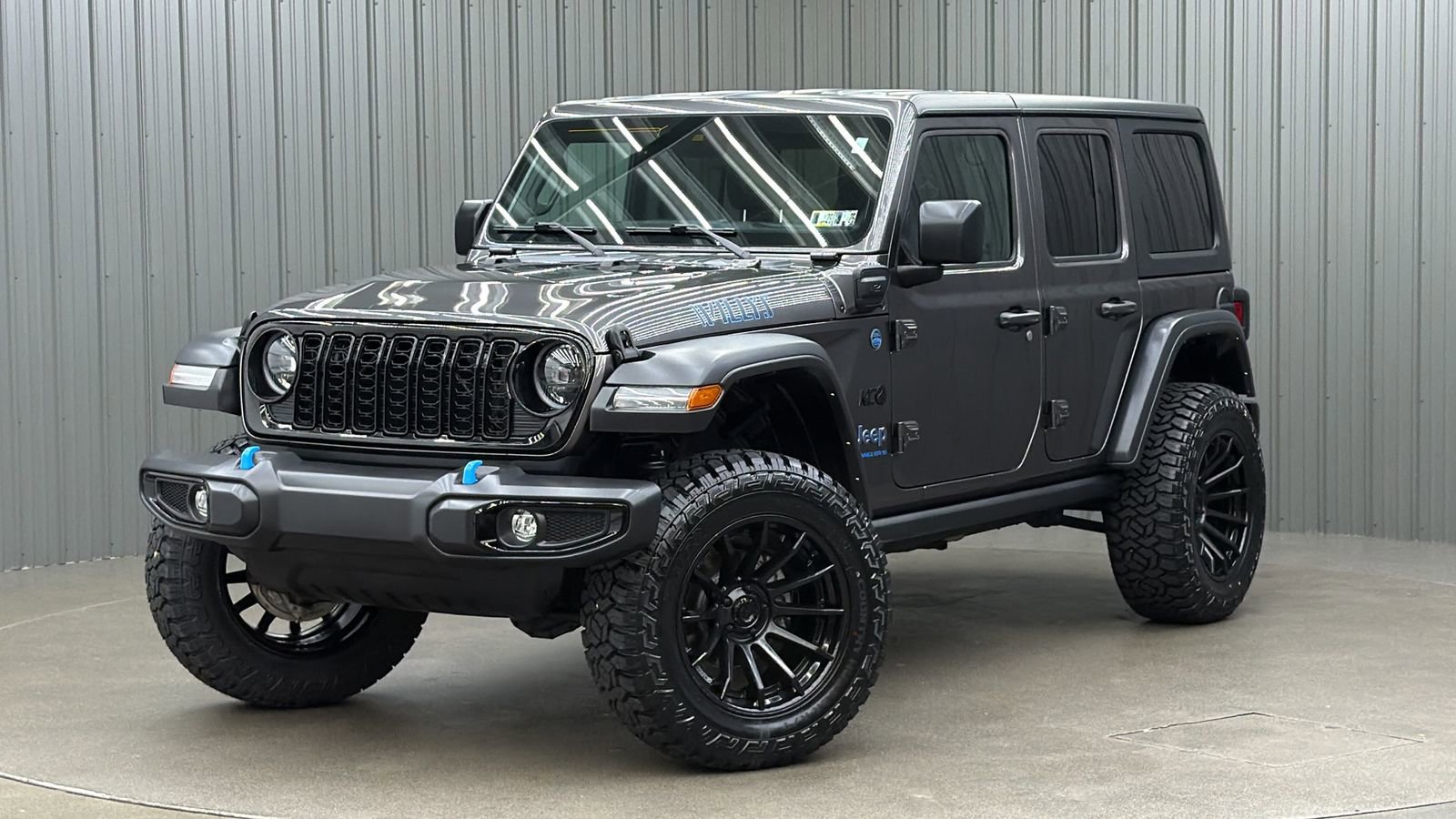 Used 2024 Jeep Wrangler Unlimited AWD/4WD image 1