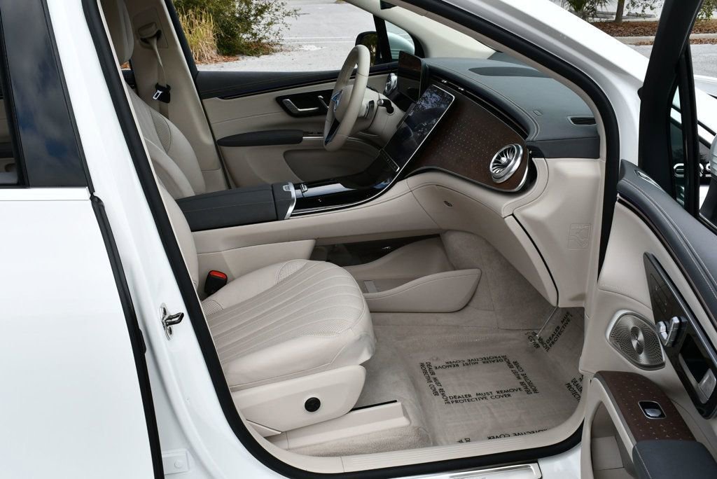 Used 2023 Mercedes-Benz EQS 450+ SUV image 21