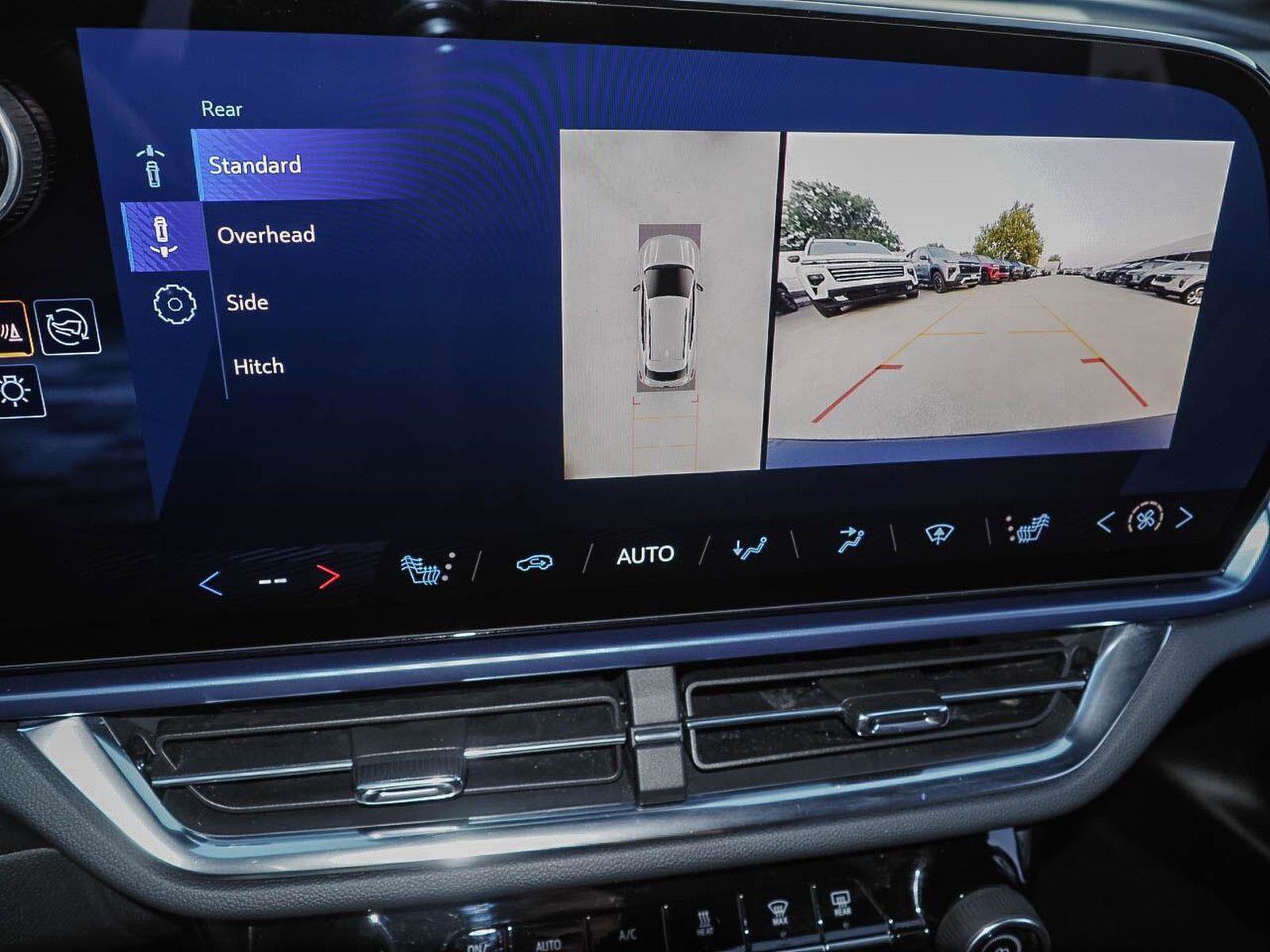 Certified 2025 Chevrolet Equinox EV LT w/ Convenience Package FWD image 13