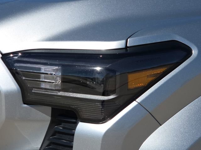 Used 2024 Toyota Tacoma TRD Sport image 4