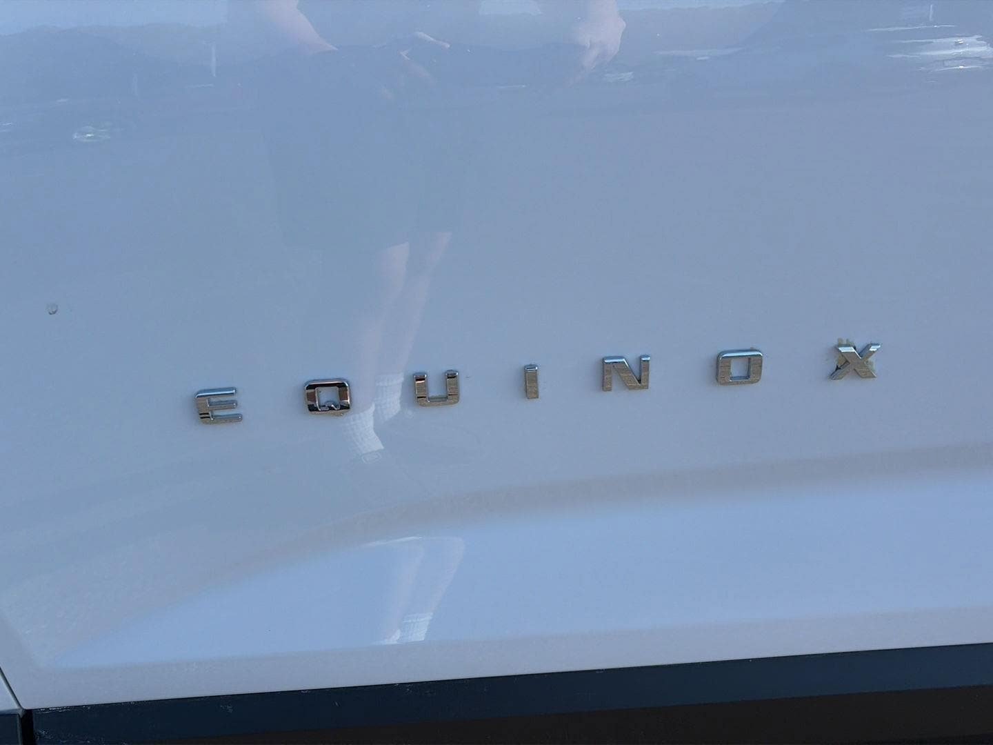 Used 2026 Chevrolet Equinox LT AWD/4WD image 9