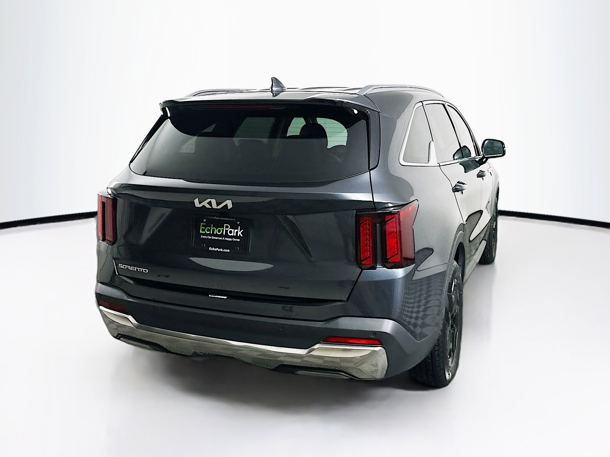 Used 2024 Kia Sorento S image 9