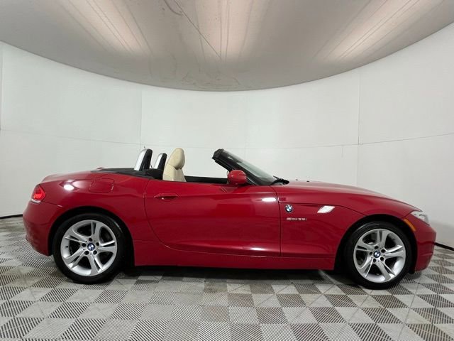 Used 2010 BMW Z4 sDrive35i image 8