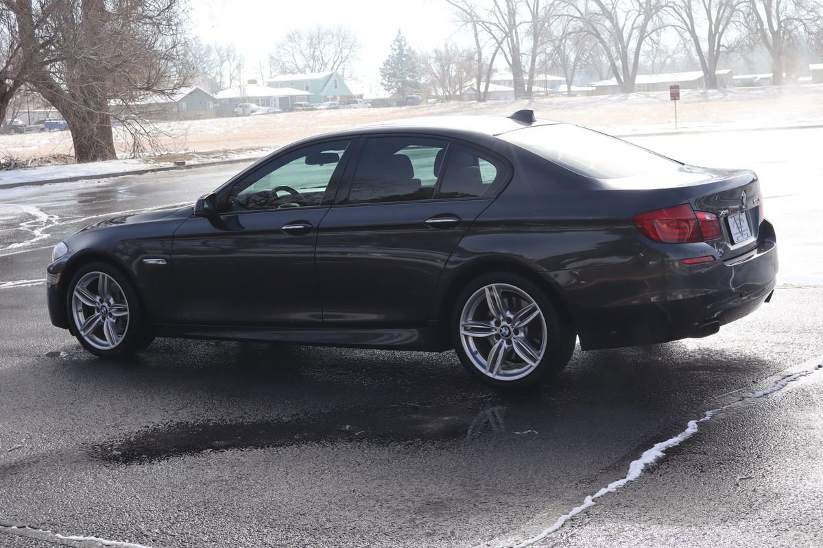 Used 2013 BMW 550i xDrive Sedan image 8
