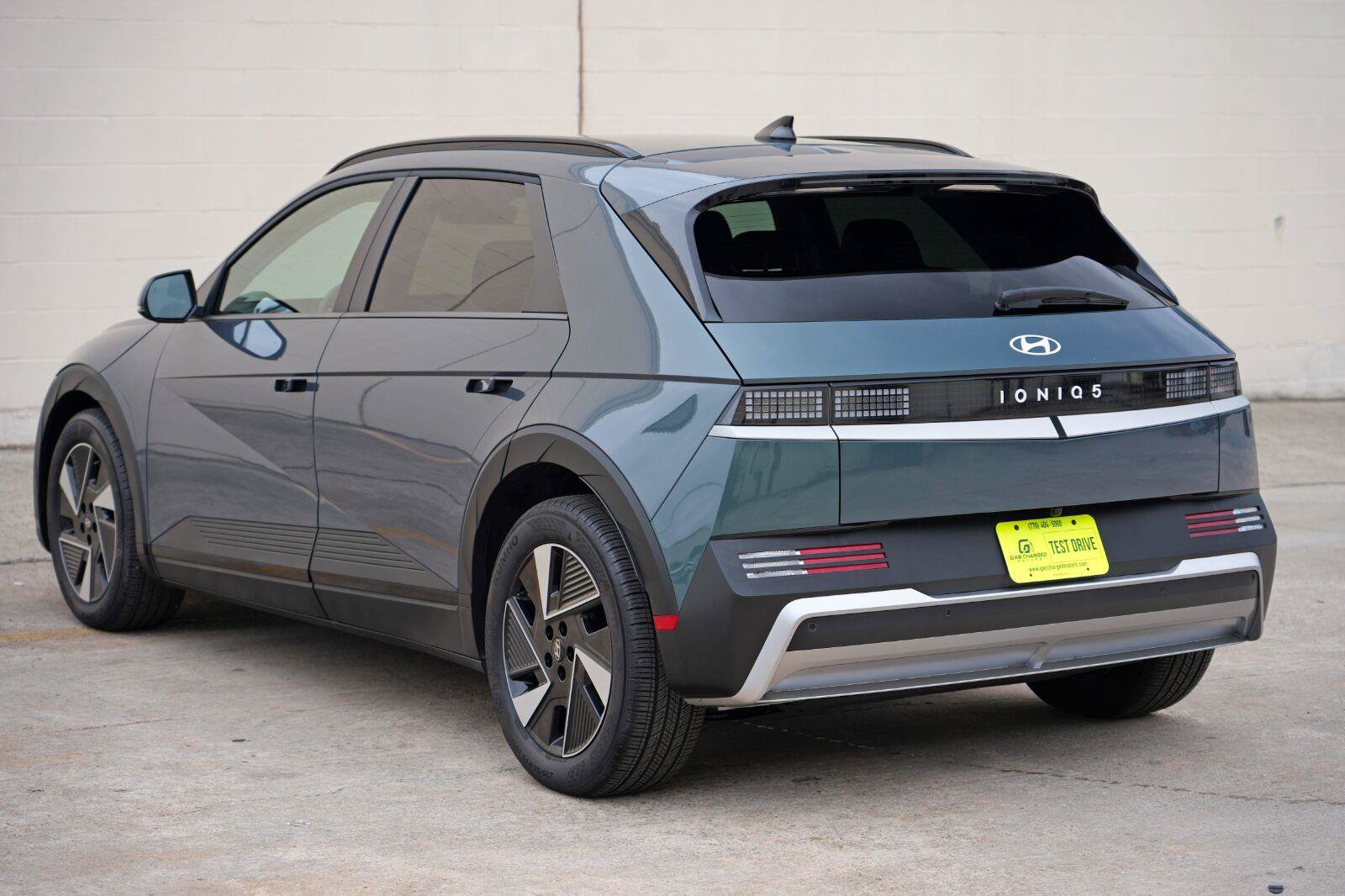 Used 2025 Hyundai Ioniq 5 SEL RWD image 52
