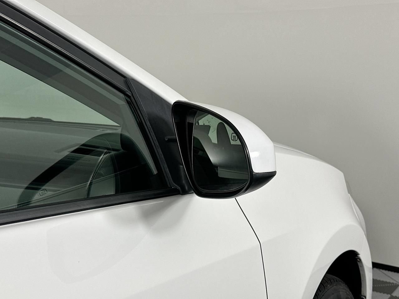 Used 2016 Toyota Corolla LE FWD image 16
