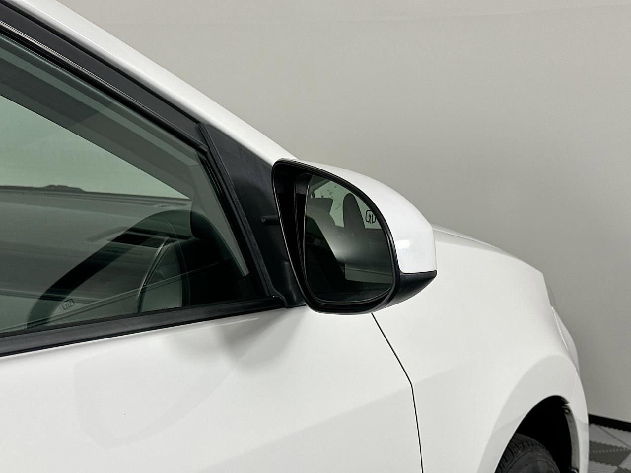 Used 2016 Toyota Corolla LE image 16