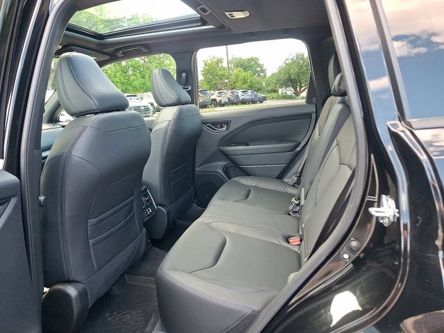 Certified 2025 Subaru Forester Limited AWD/4WD image 44