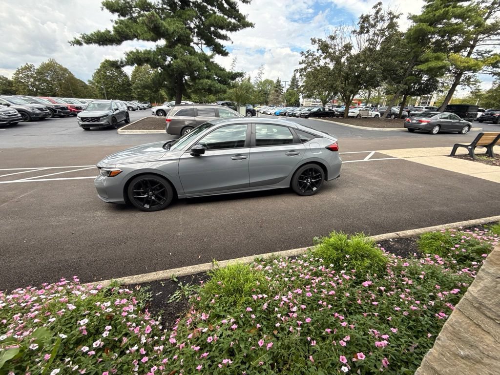 Used 2025 Honda Civic Sport image 6