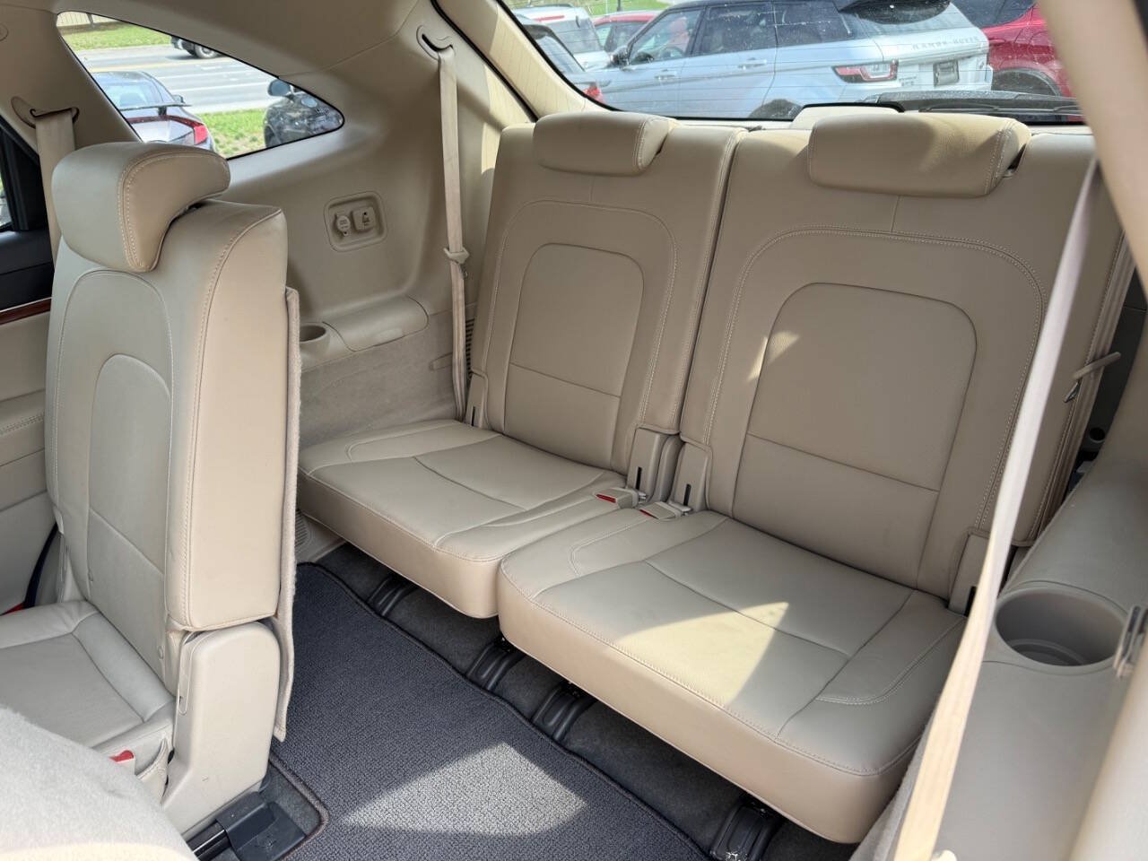 Used 2011 Hyundai Veracruz Limited AWD/4WD image 16