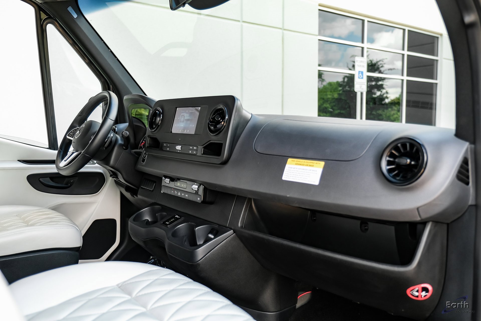 Used 2022 Mercedes-Benz Sprinter 2500 image 36