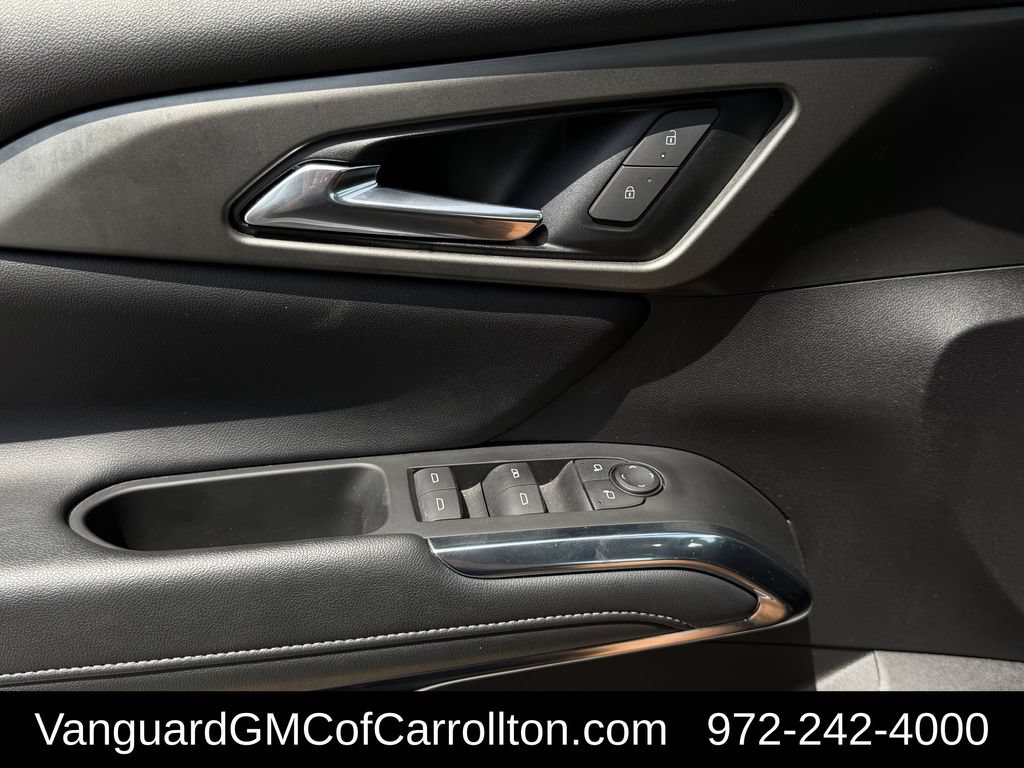 Used 2025 Chevrolet Traverse LT AWD/4WD image 27