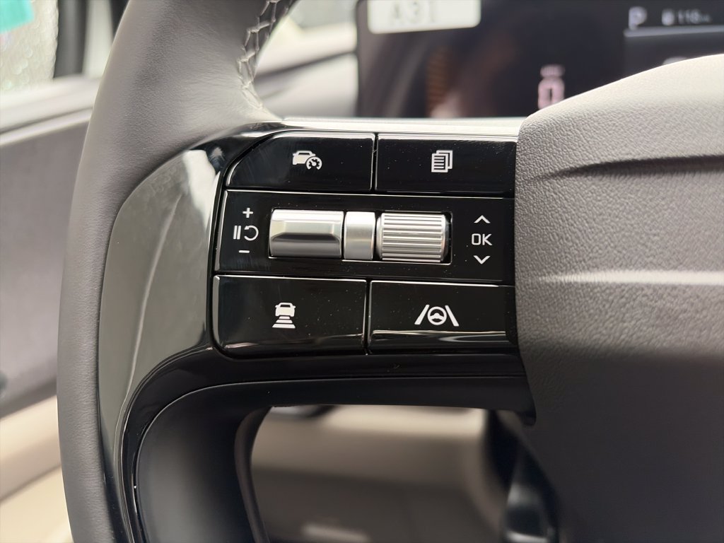 New 2027 Kia Carnival EX FWD image 14