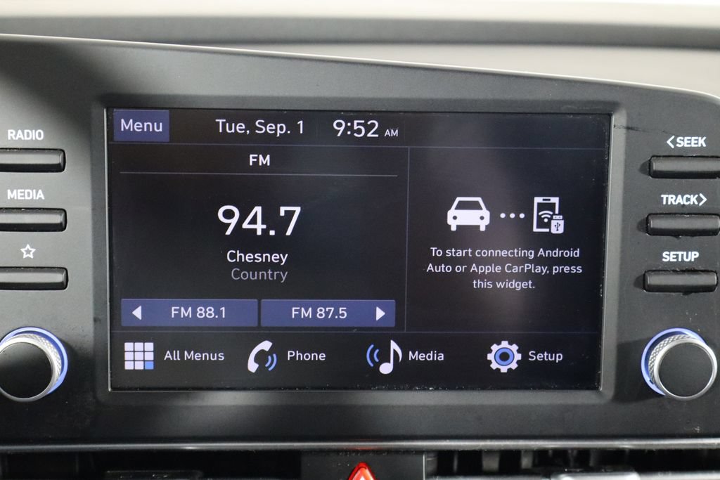 Used 2025 Hyundai Elantra SE FWD image 30