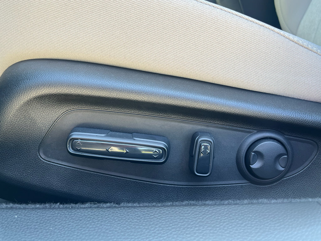 Certified 2025 Honda Accord SE image 12