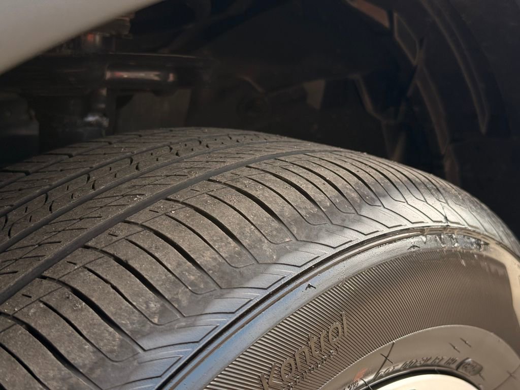 Used 2026 Nissan Rogue SV image 11