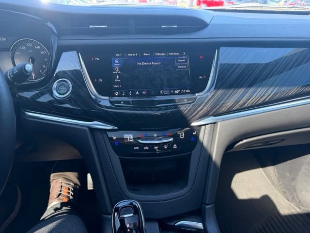 Used 2025 Cadillac XT6 Premium Luxury AWD/4WD image 14