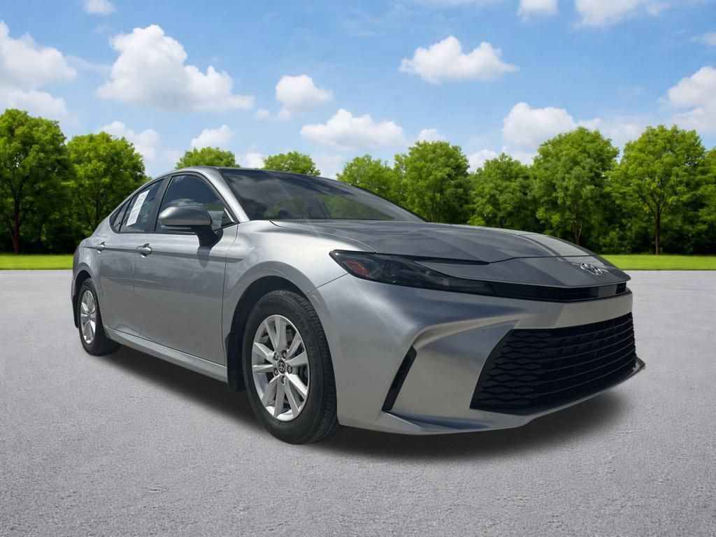 Used 2025 Toyota Camry LE w/ Convenience Package image 23