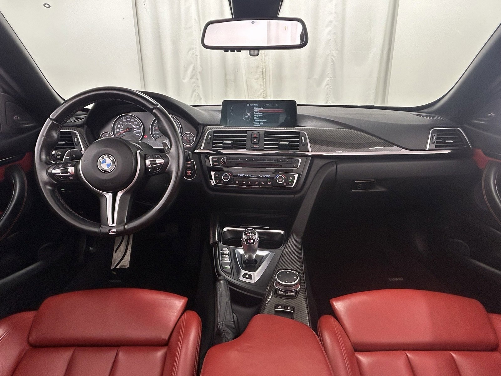 Used 2016 BMW M4 Convertible image 11