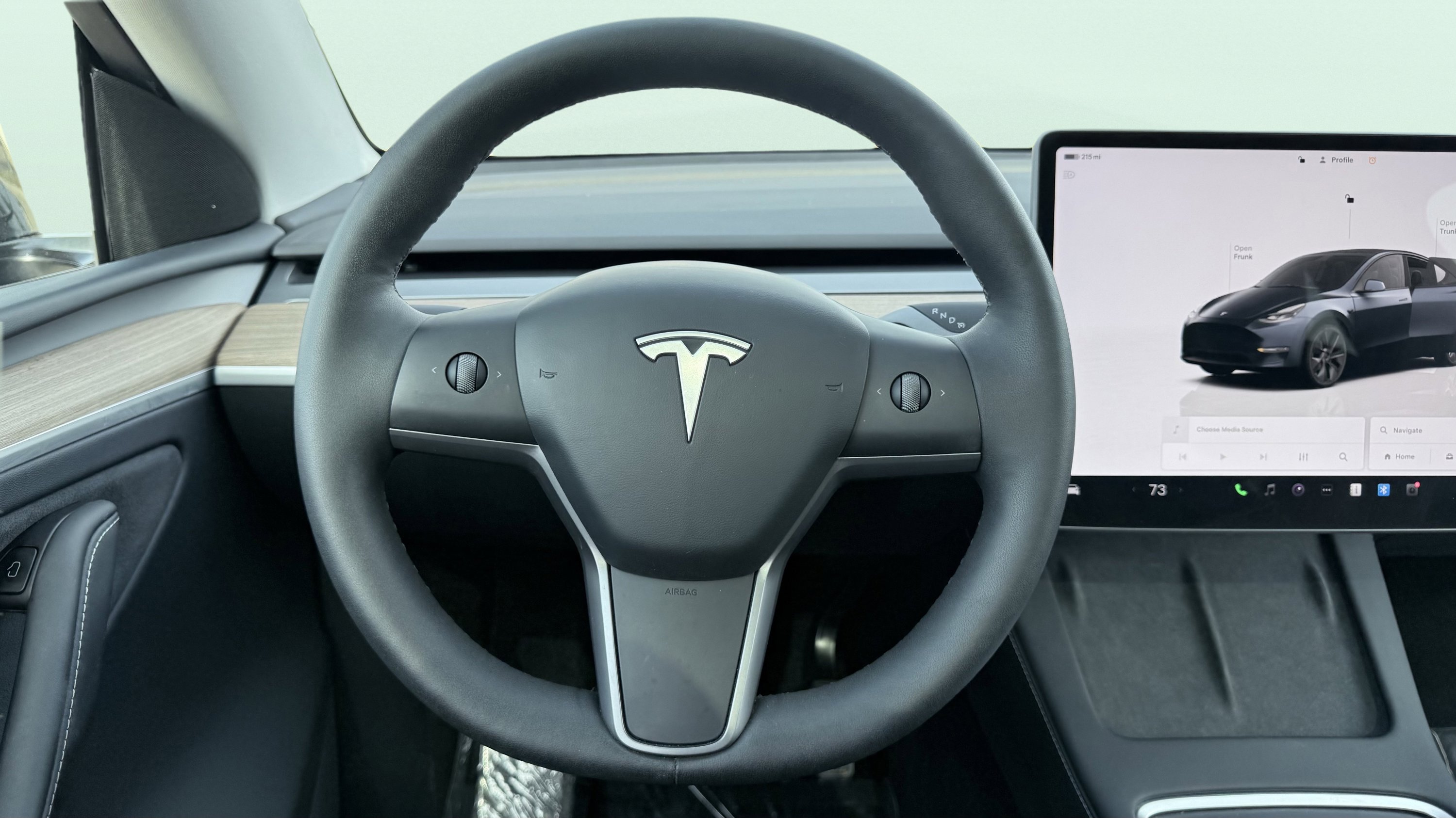 Used 2025 Tesla Model Y Long Range AWD/4WD image 52
