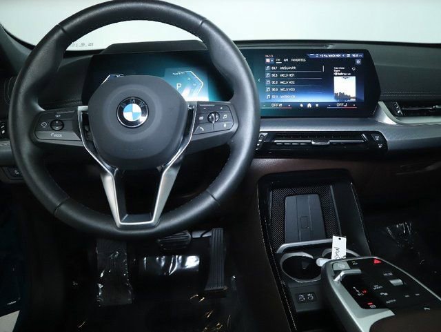 Used 2025 BMW X1 xDrive28i AWD/4WD image 34