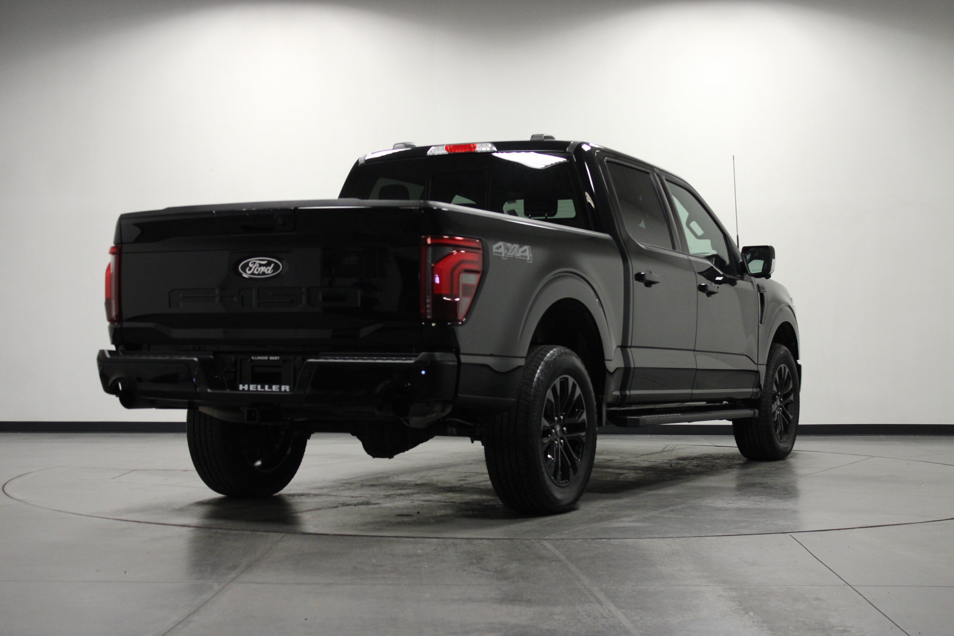 Used 2025 Ford F150 Lariat AWD/4WD image 4
