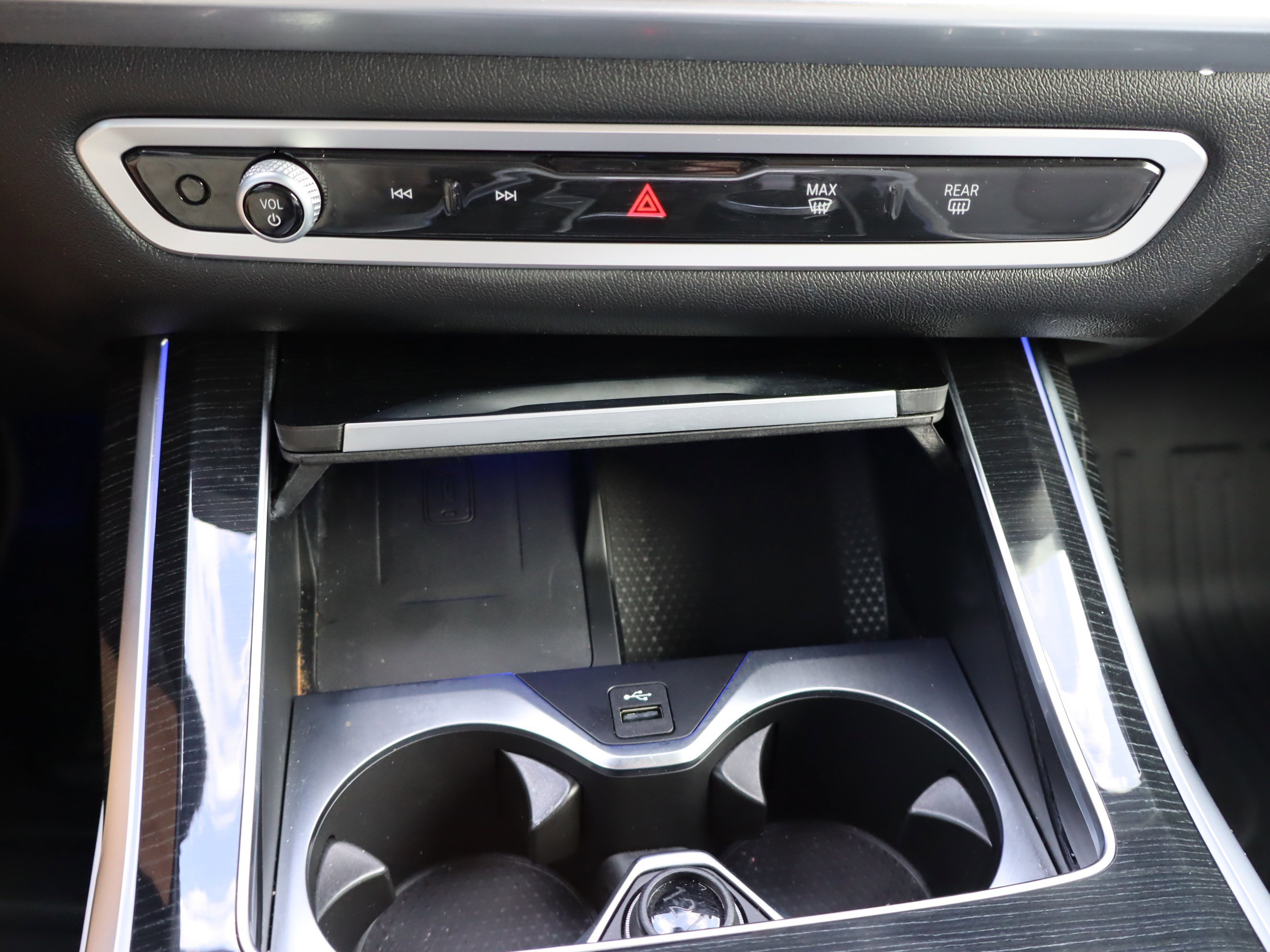 Used 2023 BMW X7 xDrive40i w/ M Sport Package image 27