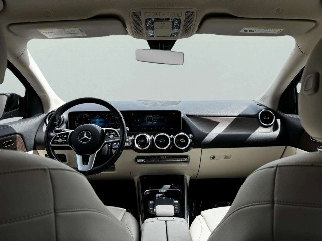 Used 2021 Mercedes-Benz GLA 250 4MATIC w/ Premium Package image 40