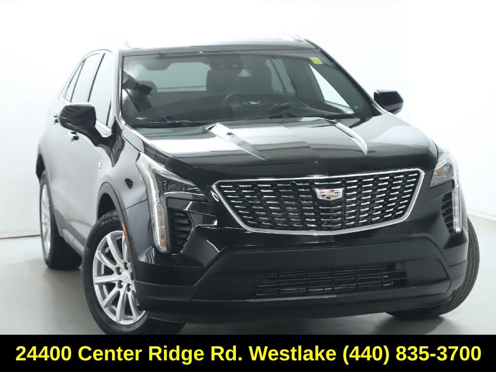 Used 2023 Cadillac XT4 Luxury w/ Cold Weather Package image 2