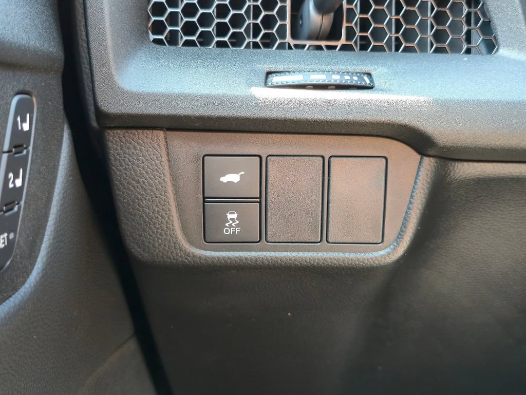 Used 2025 Honda CR-V Sport-L image 18