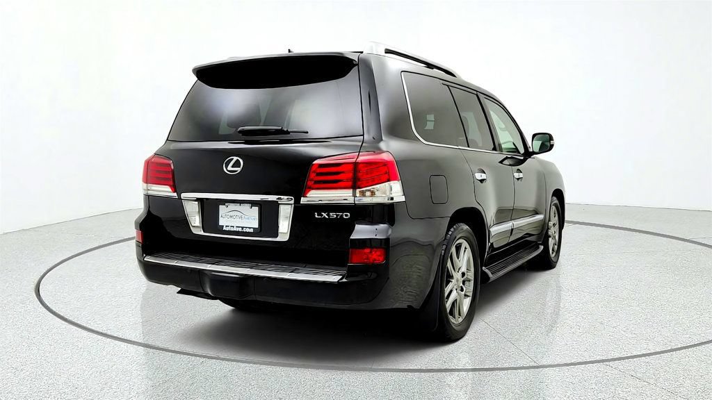 Used 2013 Lexus LX 570 4WD w/ Luxury Pkg image 5