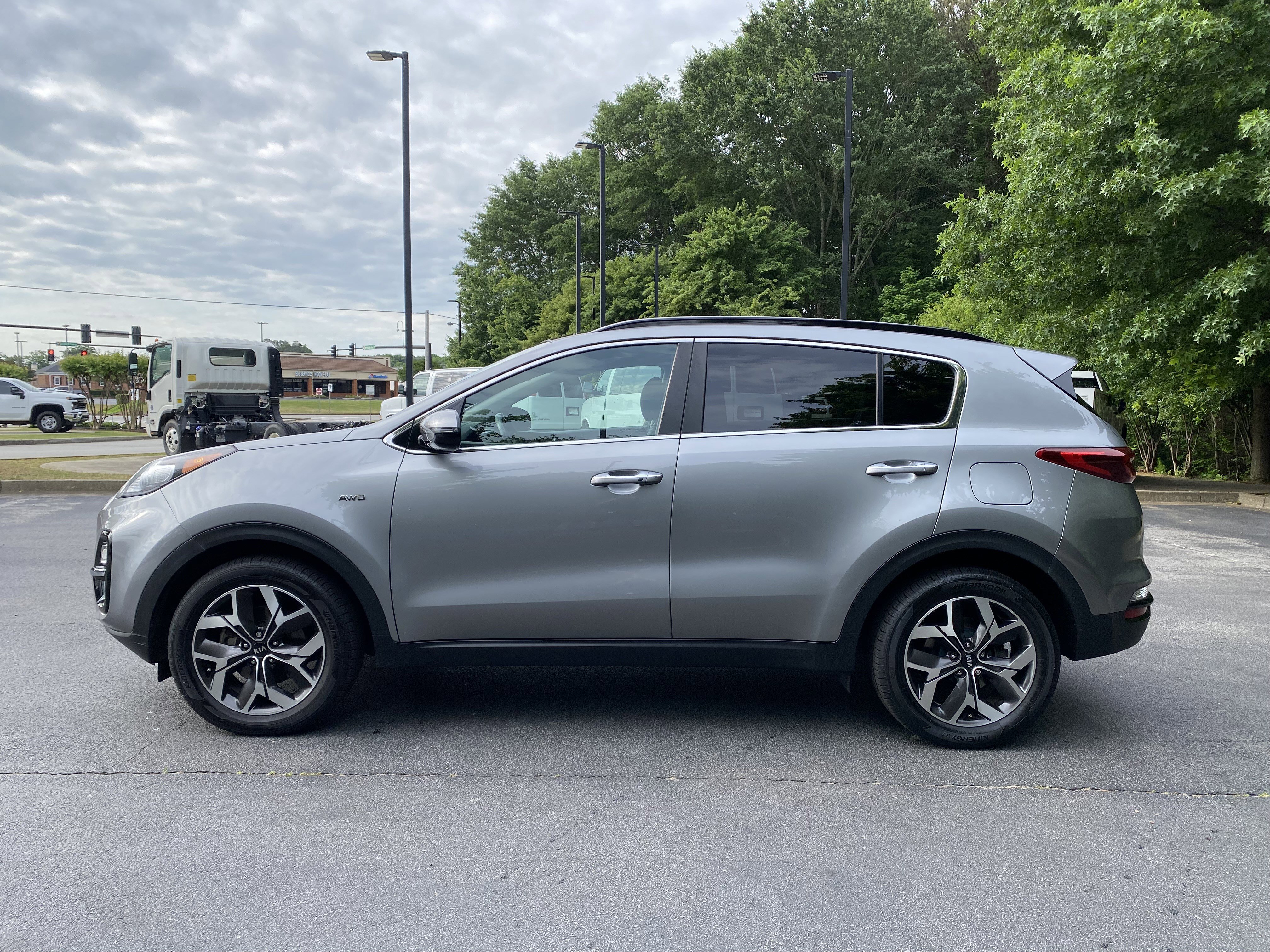 Used 2022 Kia Sportage EX AWD/4WD image 6