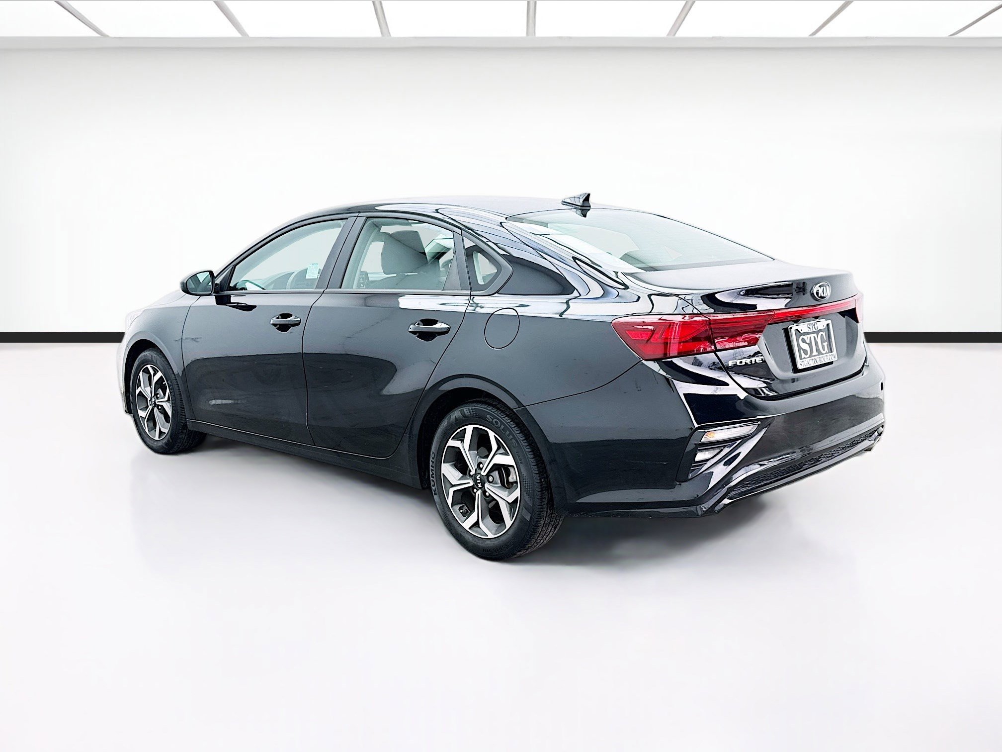Used 2021 Kia Forte LXS image 6