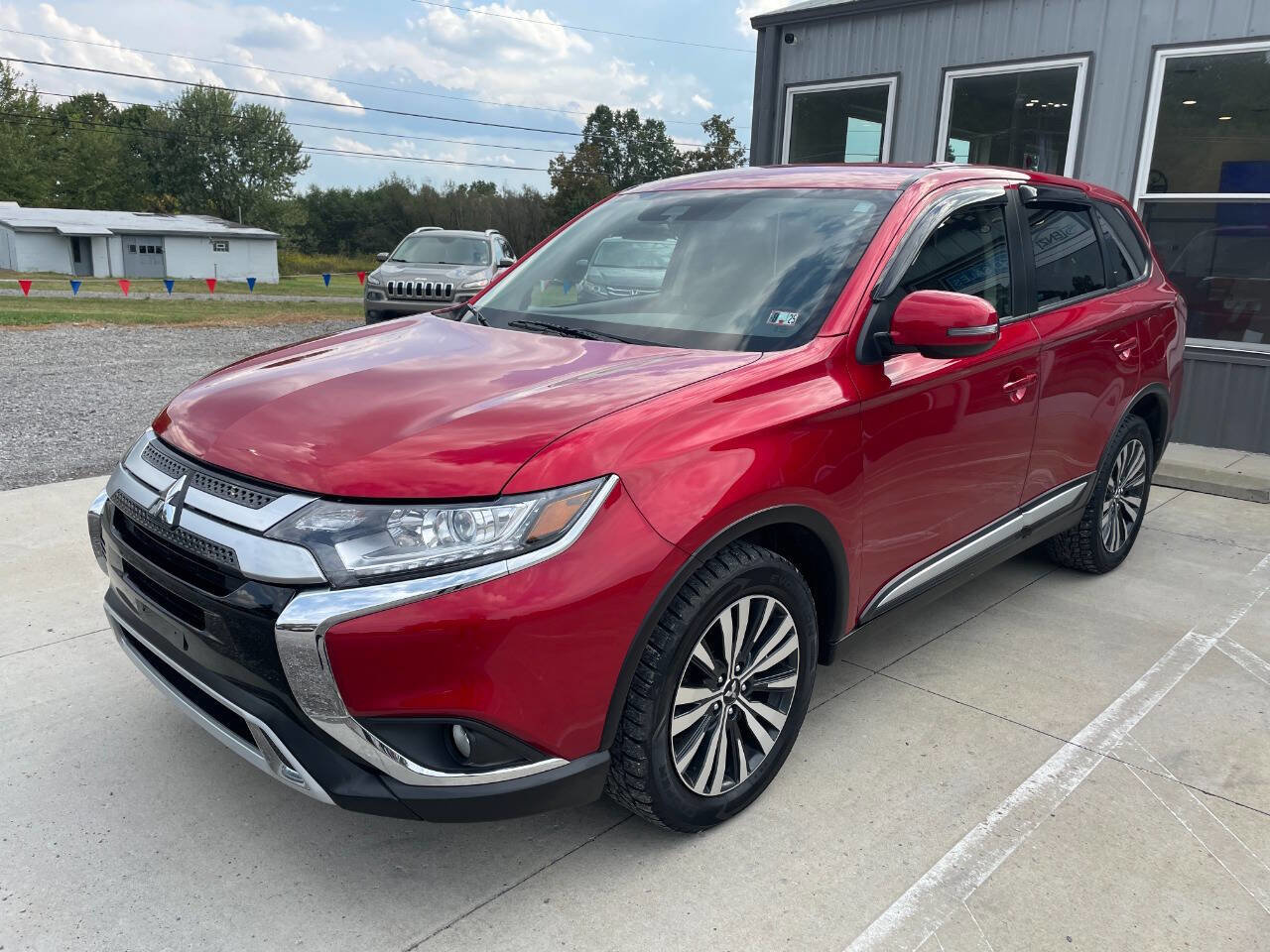Used 2020 Mitsubishi Outlander SE image 4