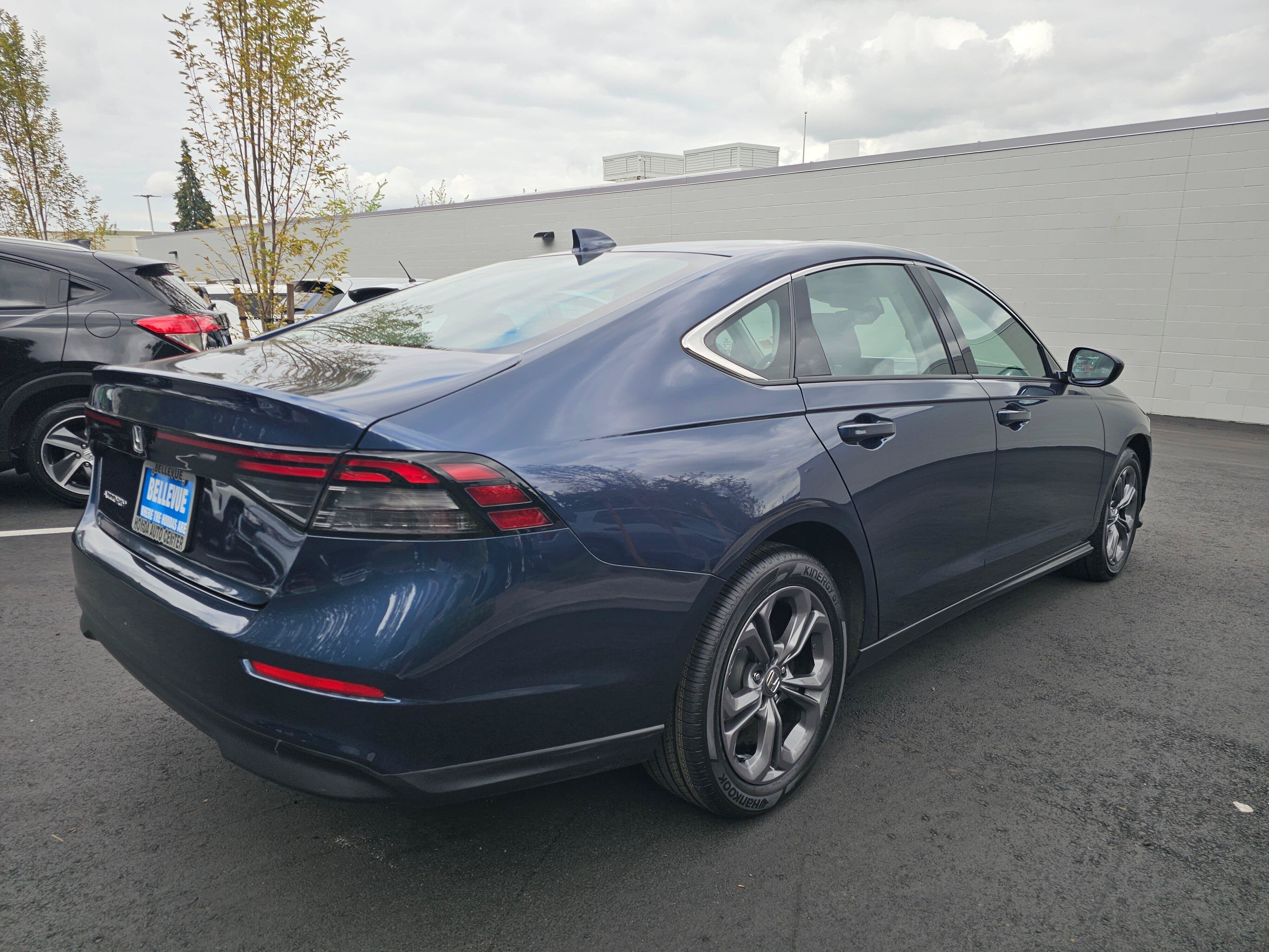 Used 2023 Honda Accord EX image 7
