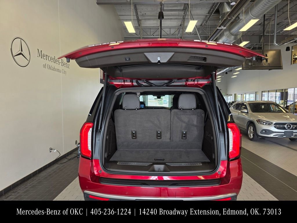 Used 2021 GMC Yukon Denali w/ Denali Ultimate Package RWD image 16